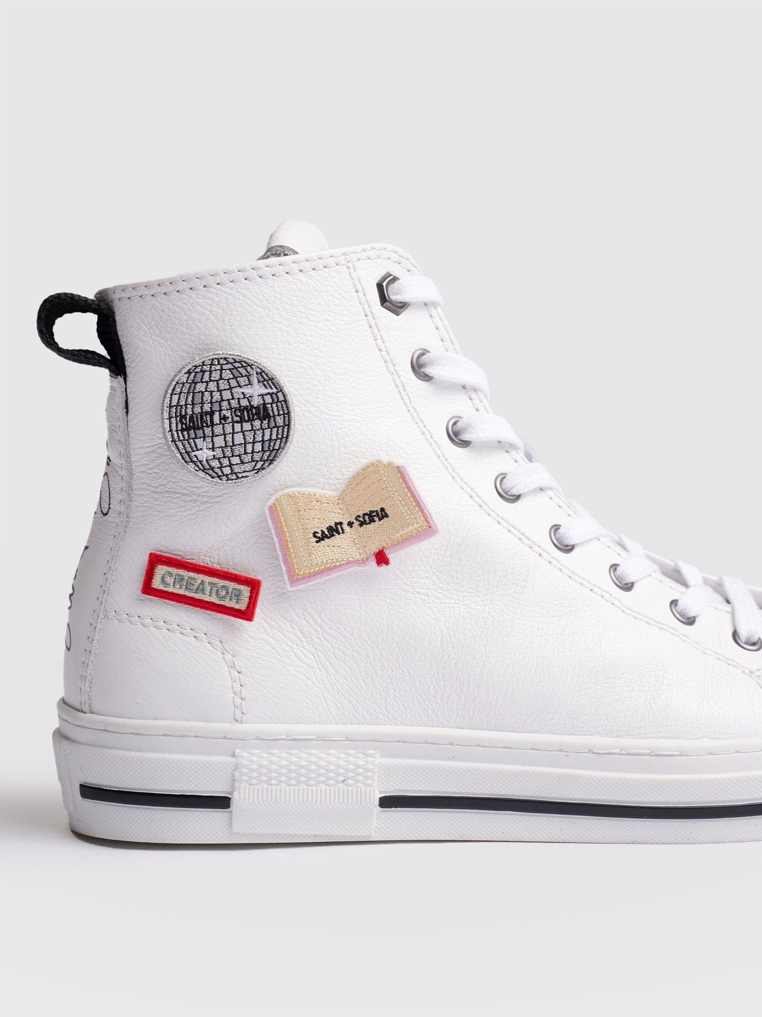 Book Sticker Badge - Cream