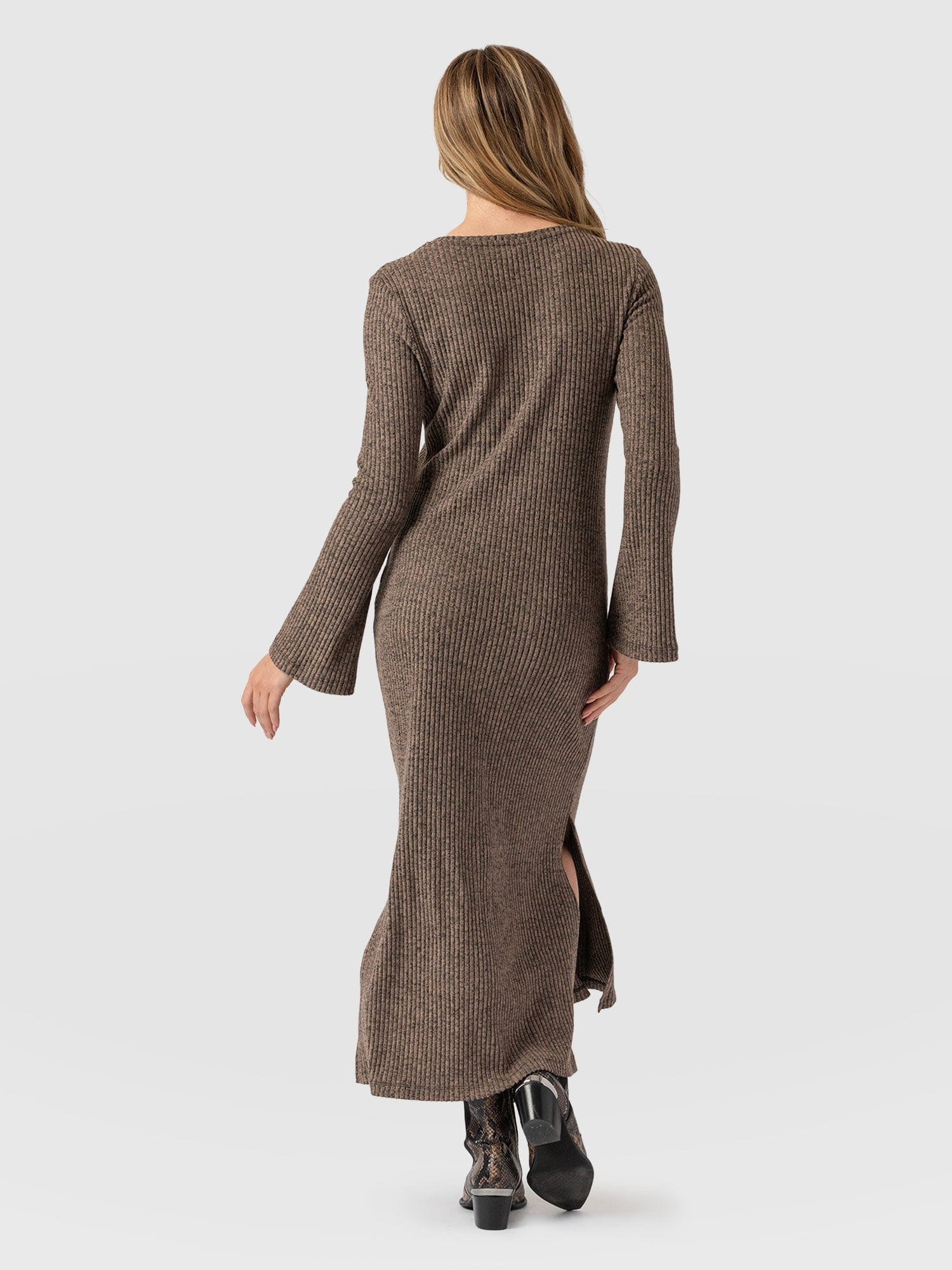 Callie Fluted Midi Dress Beige  - Women's Dresses | Saint + Sofia® UK