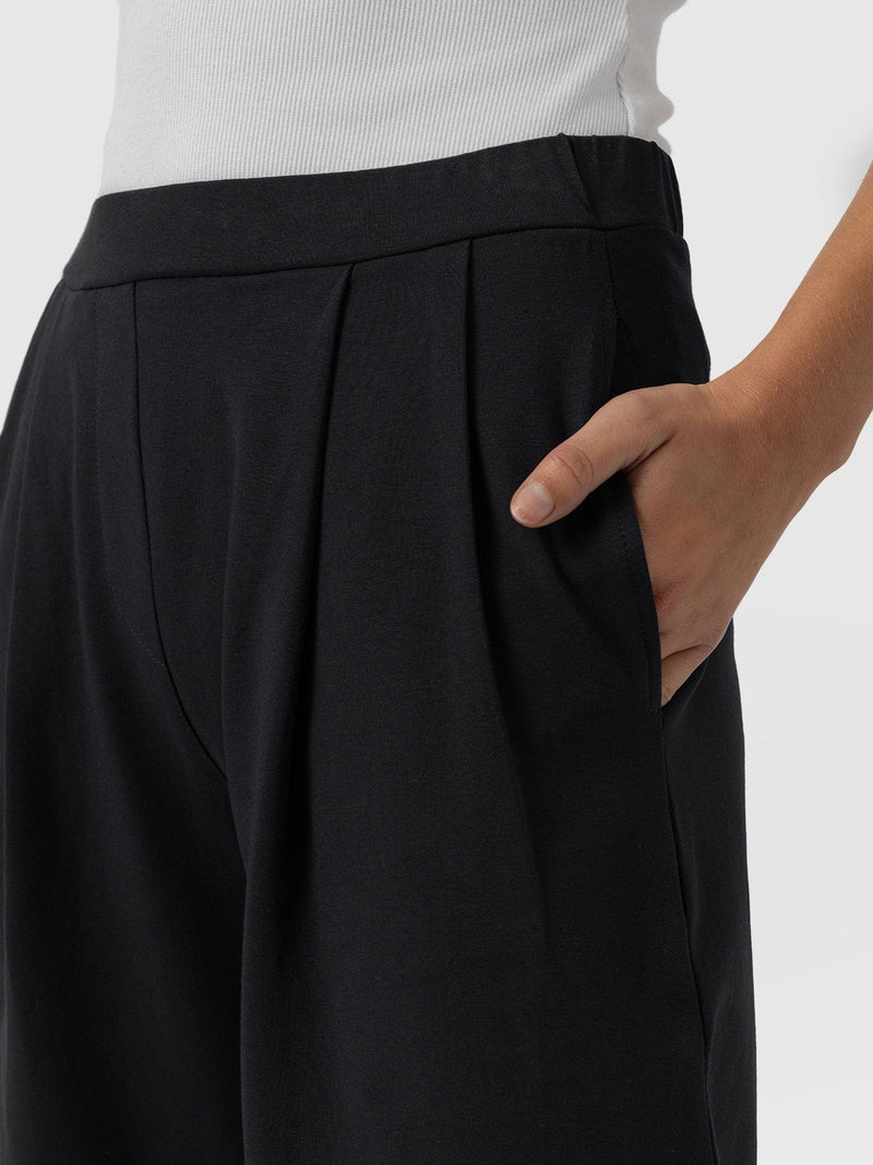 City Culotte - Black Pleats