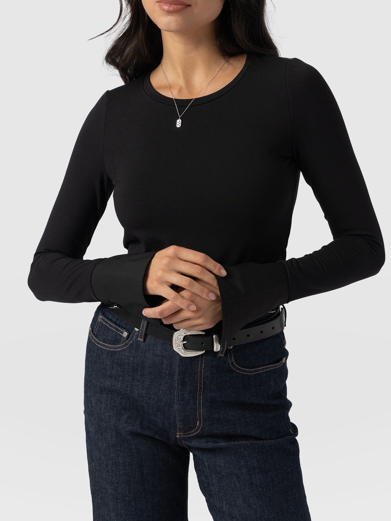 Connie Cuff Tee Black - Women's Tops | Saint + Sofia® UK