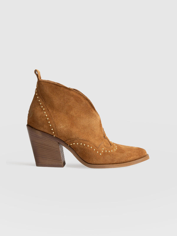 Dallas Studded Ankle Boot - Tan