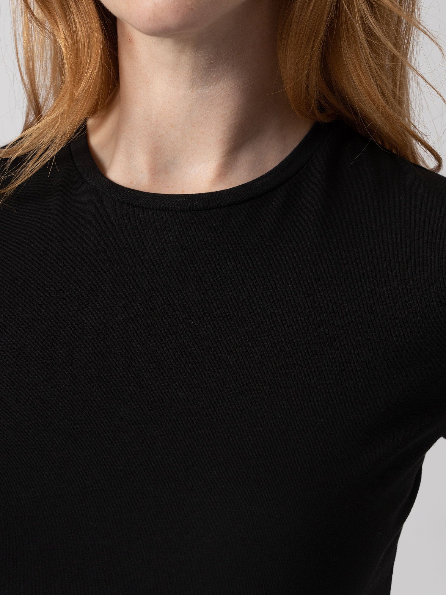 Easy Tee Black - Women's T-Shirts | Saint + Sofia® UK
