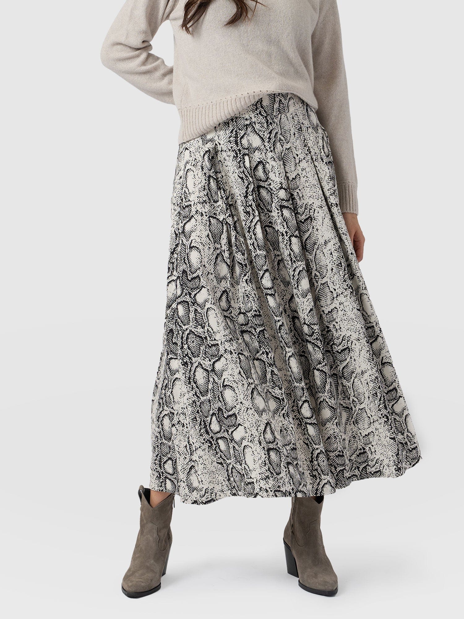 Eliza Pleated Skirt Cream Snake  - Women's Skirts | Saint + Sofia® UK