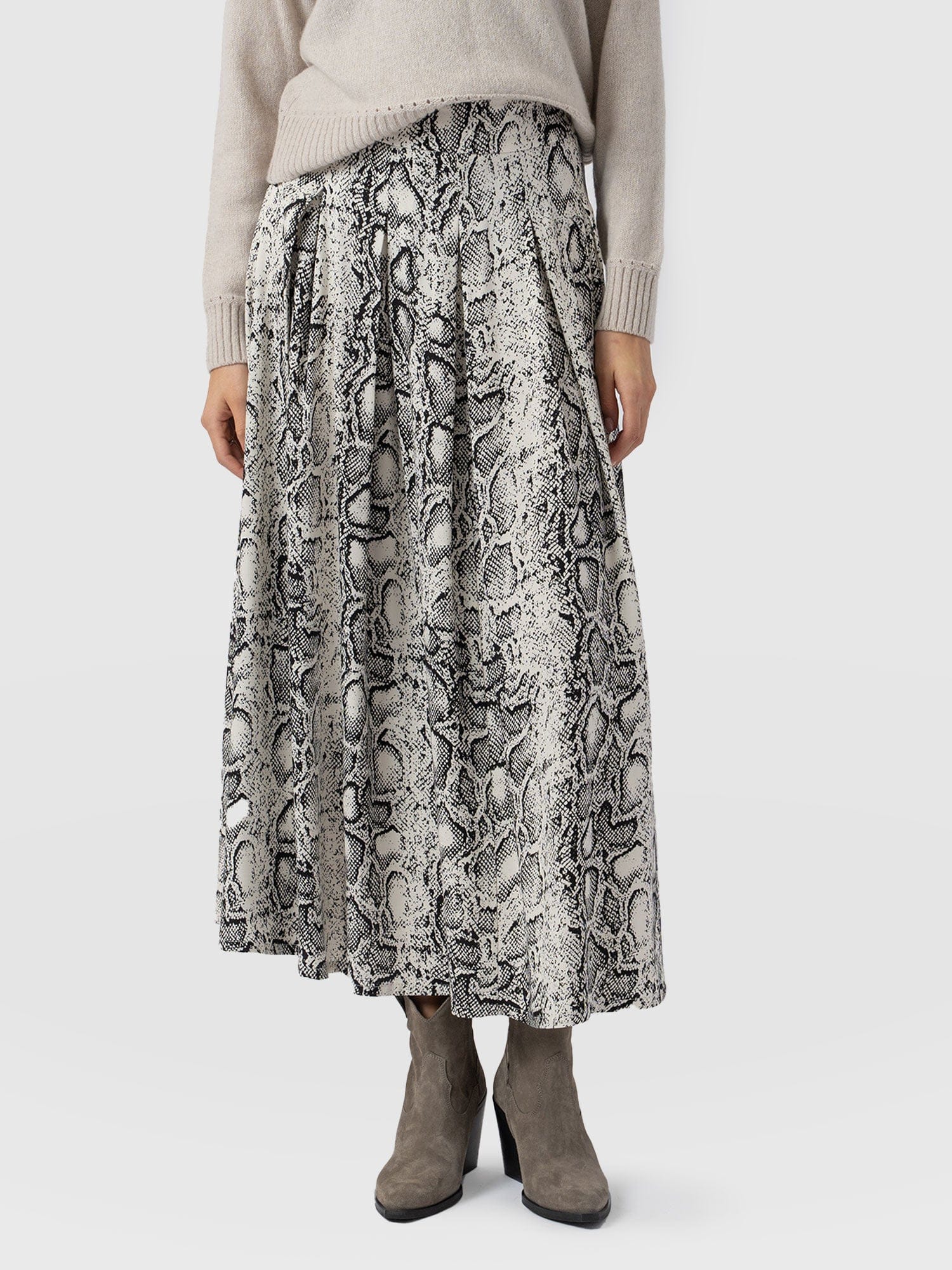 Eliza Pleated Skirt Cream Snake  - Women's Skirts | Saint + Sofia® UK