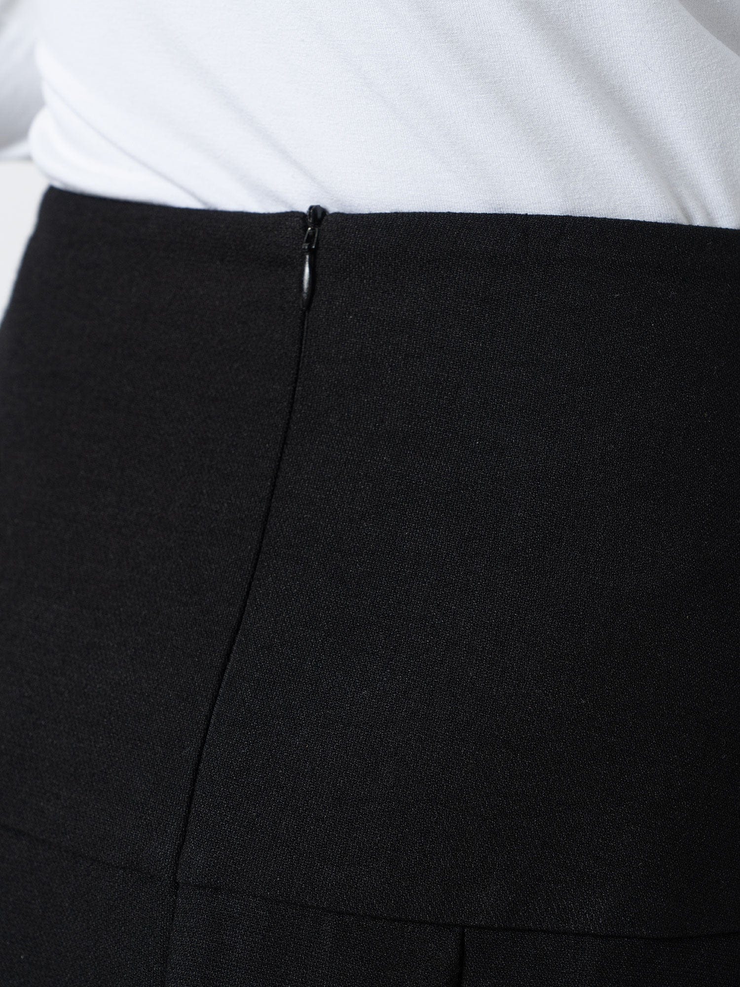 Everly Pleated Skirt - Black - Women's Skirts | Saint + Sofia? UK