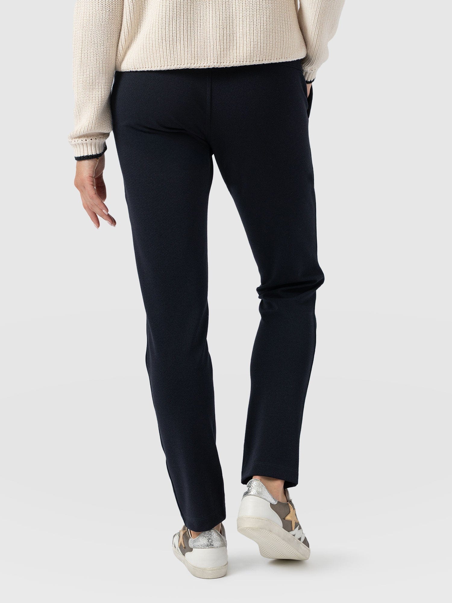 Finsbury Pant Navy - Women's Trousers | Saint + Sofia® UK