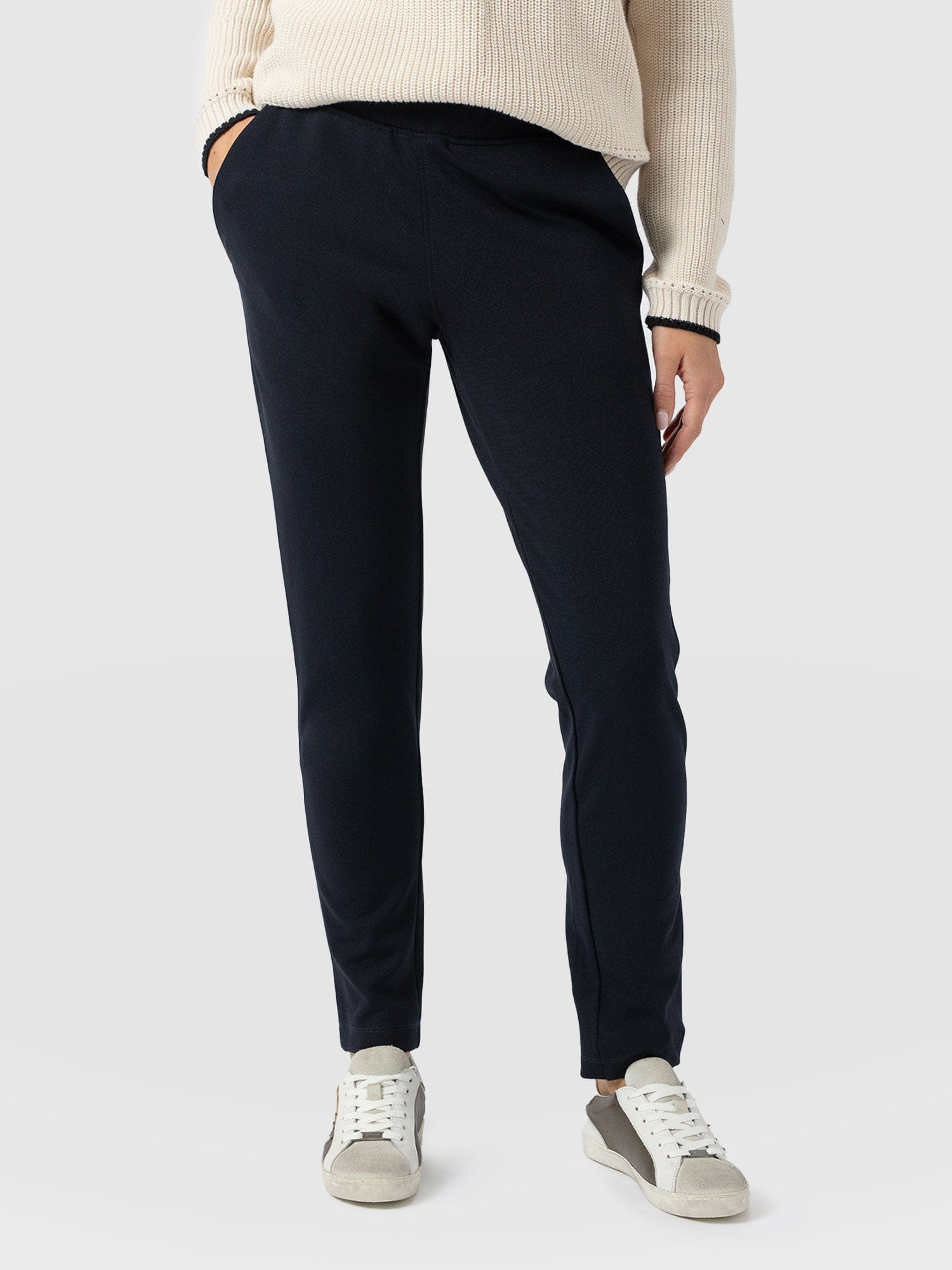 Finsbury Pant Navy - Women's Trousers | Saint + Sofia® UK