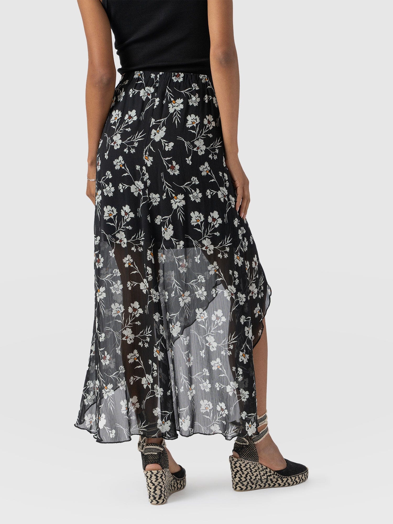 Lexi High Low Skirt - Black Spring Floral - Women's Skirts | Saint + Sofia® UK