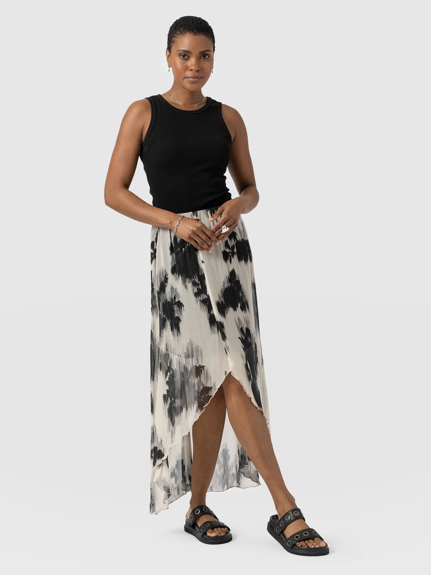 Lexi High Low Skirt - White Fade Floral - Women's Skirts | Saint + Sofia® UK