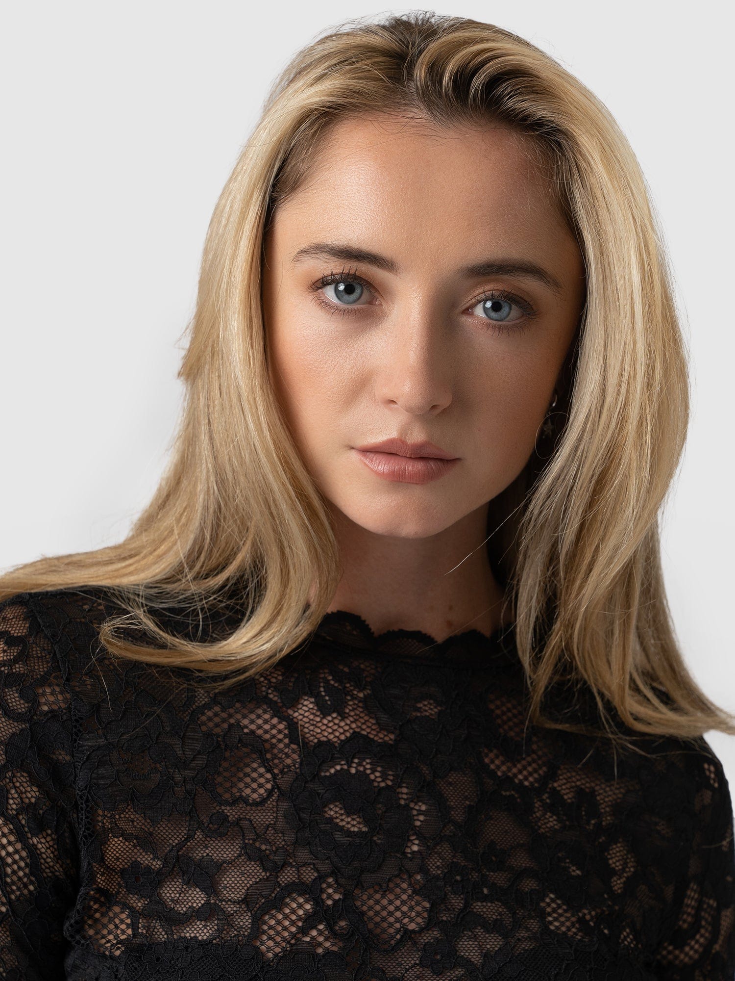 Miranda Lace Tee Black - Women's T-Shirts | Saint + Sofia® UK