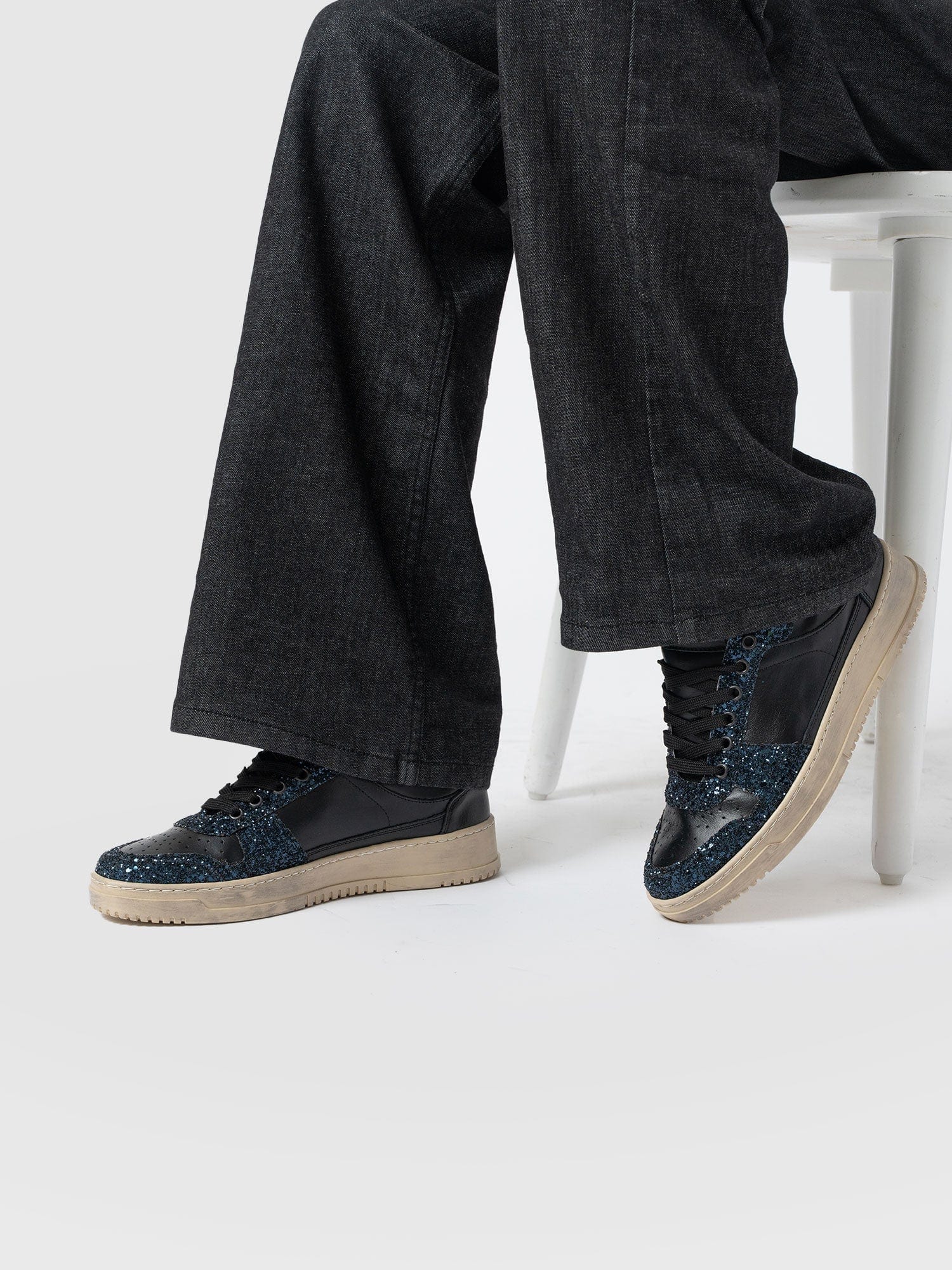 Onyx Trainer - Black/Navy - Women's Shoes | Saint + Sofia? UK