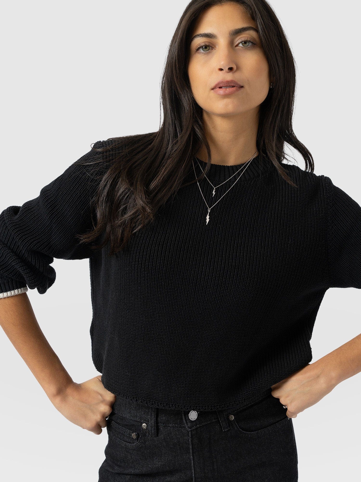 Remy Crop Jumper Black - Women's Jumpers | Saint + Sofia® UK
