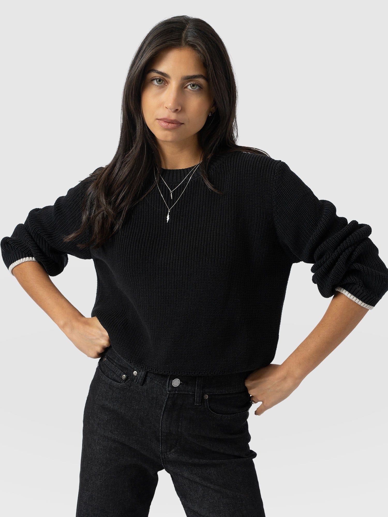 Remy Crop Jumper Black - Women's Jumpers | Saint + Sofia® UK