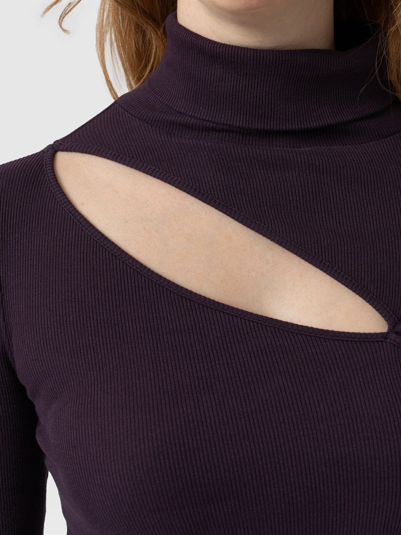 Reveal Roll Neck - Plum