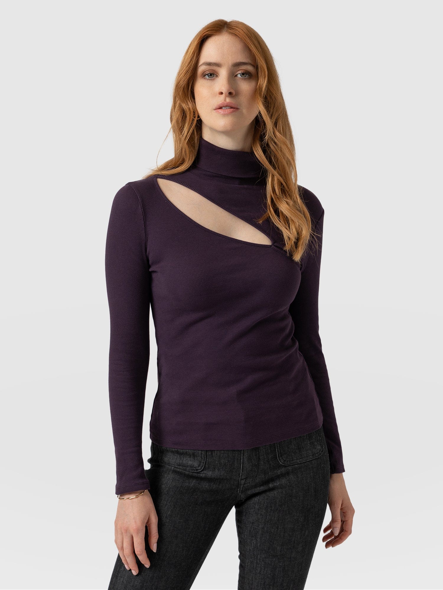 Reveal Roll Neck - Plum