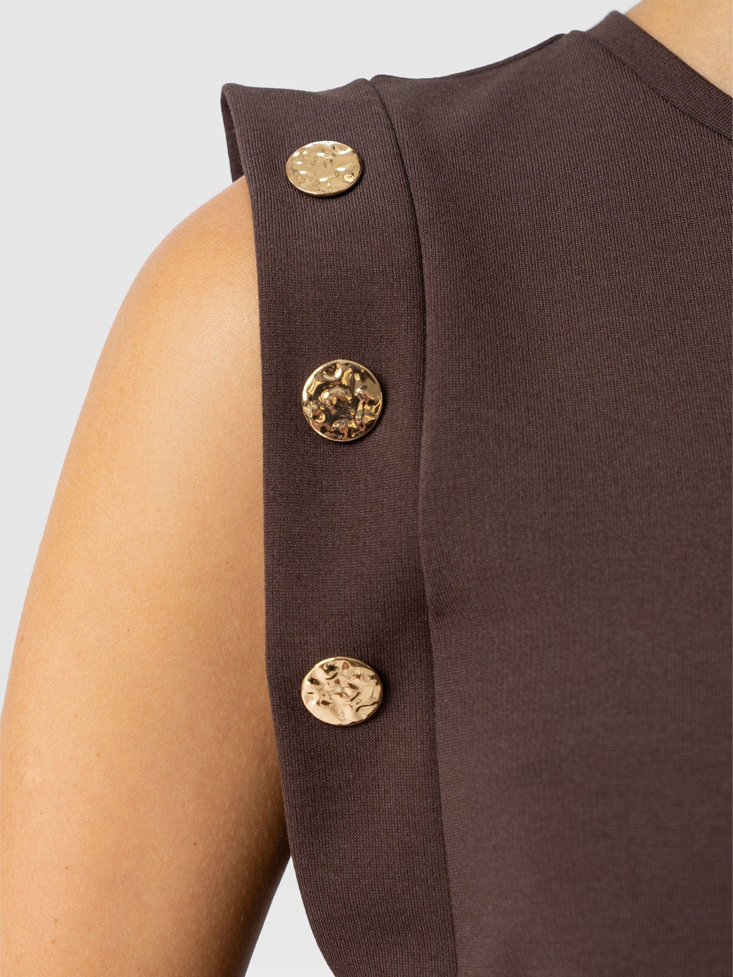 Rowan Tee - Brown - Molten - Women's T-shirts | Saint + Sofia? UK