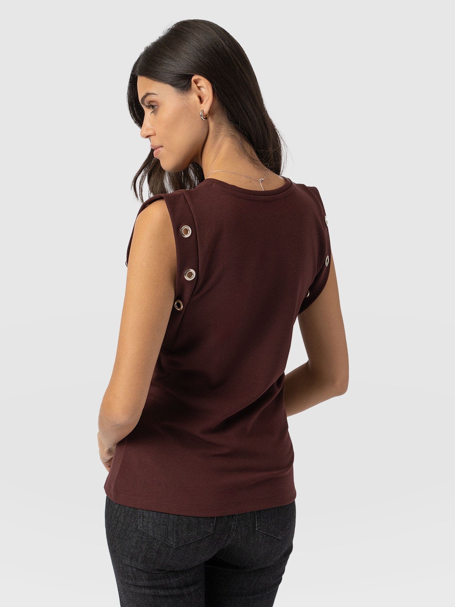 Rowan Tee Maroon Eyelet - Women's T-Shirts | Saint + Sofia® UK