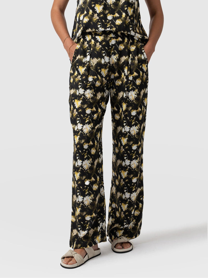 Rowan Wide Leg Pant - Black Daisy Floral