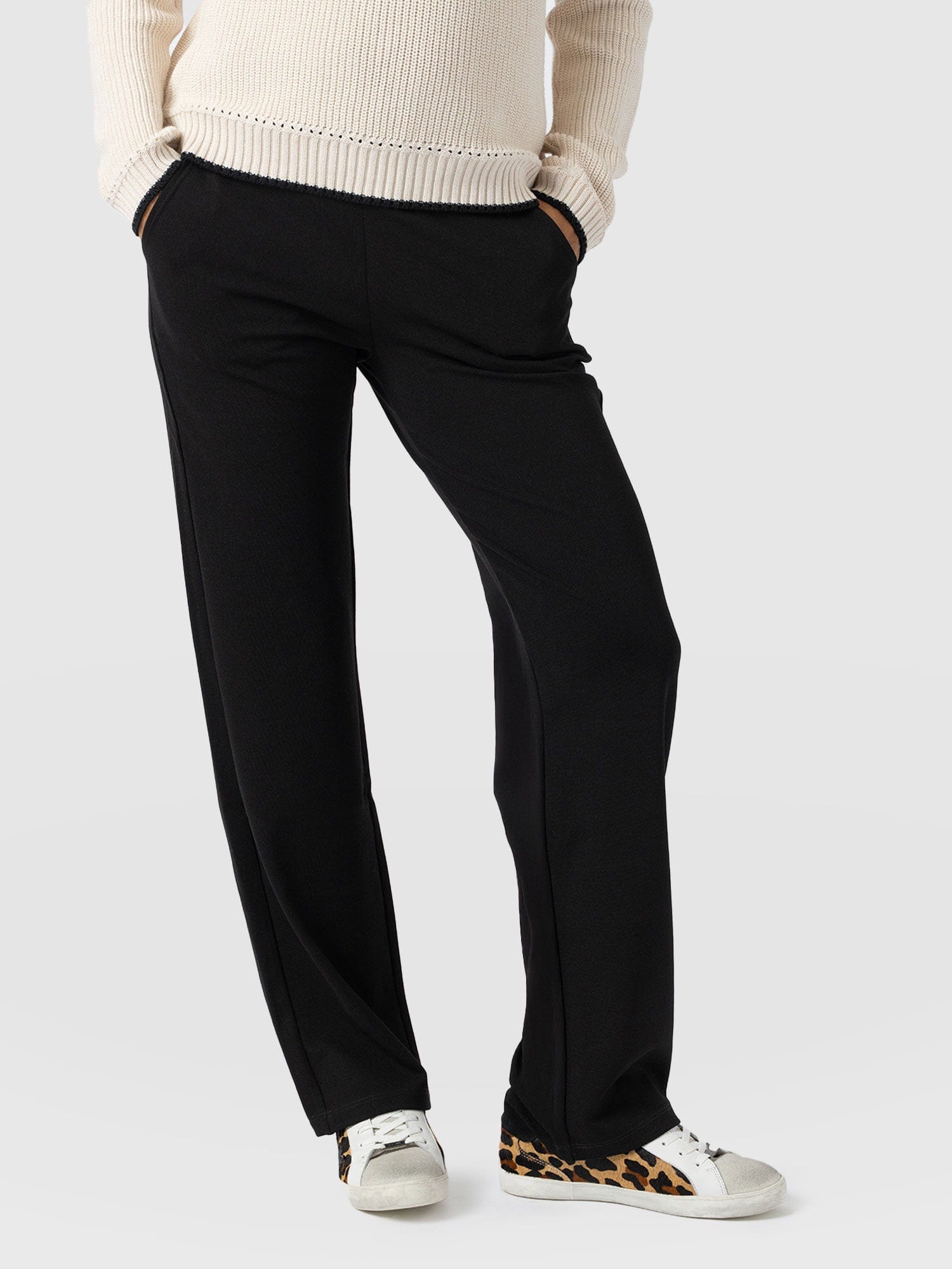 Runway Pant Black - Women's Trousers | Saint + Sofia® UK