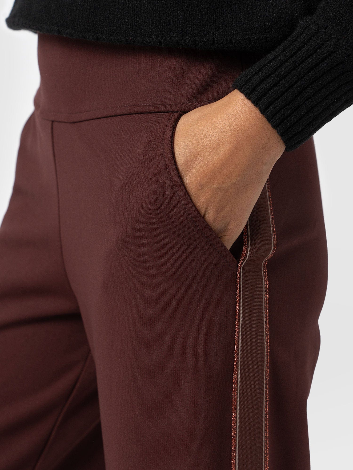 Runway Pant Bottle Maroon with Bronze Stripe - Women's Trousers | Saint + Sofia® UK