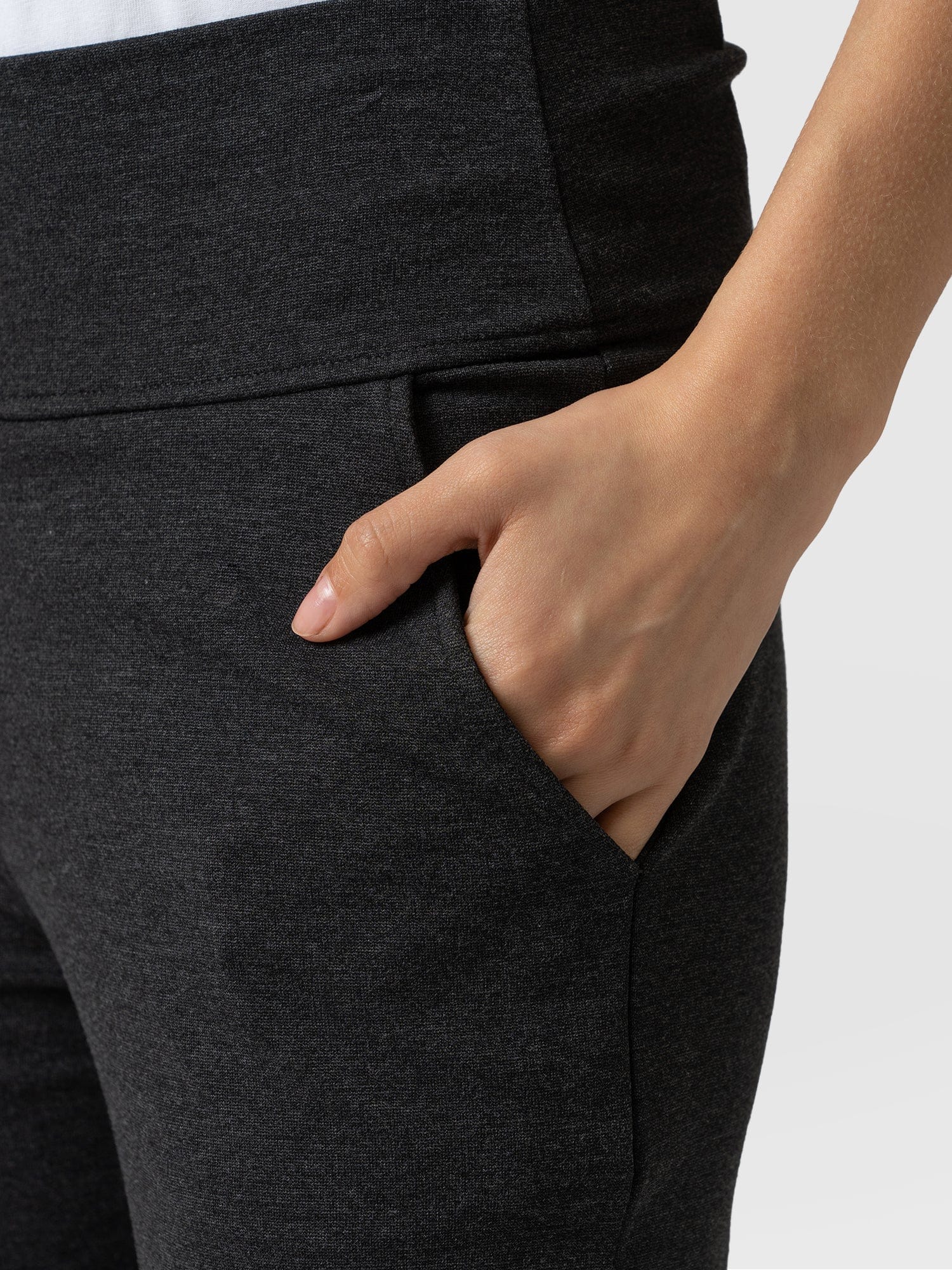 Runway Pant Charcoal - Women's Trousers | Saint + Sofia® UK