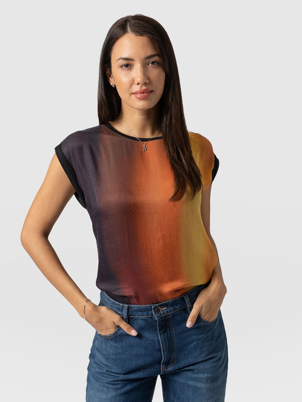 Turn Up Contrast Tee - Amber Gradient