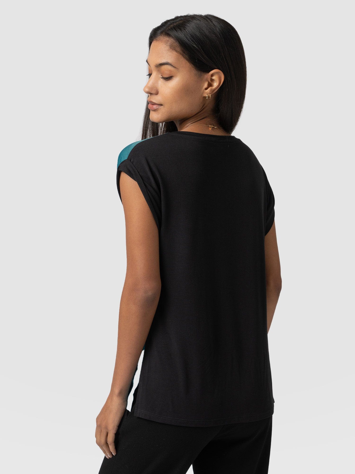 Turn Up Contrast Tee Blue Coral - Women's T-Shirts | Saint + Sofia® UK