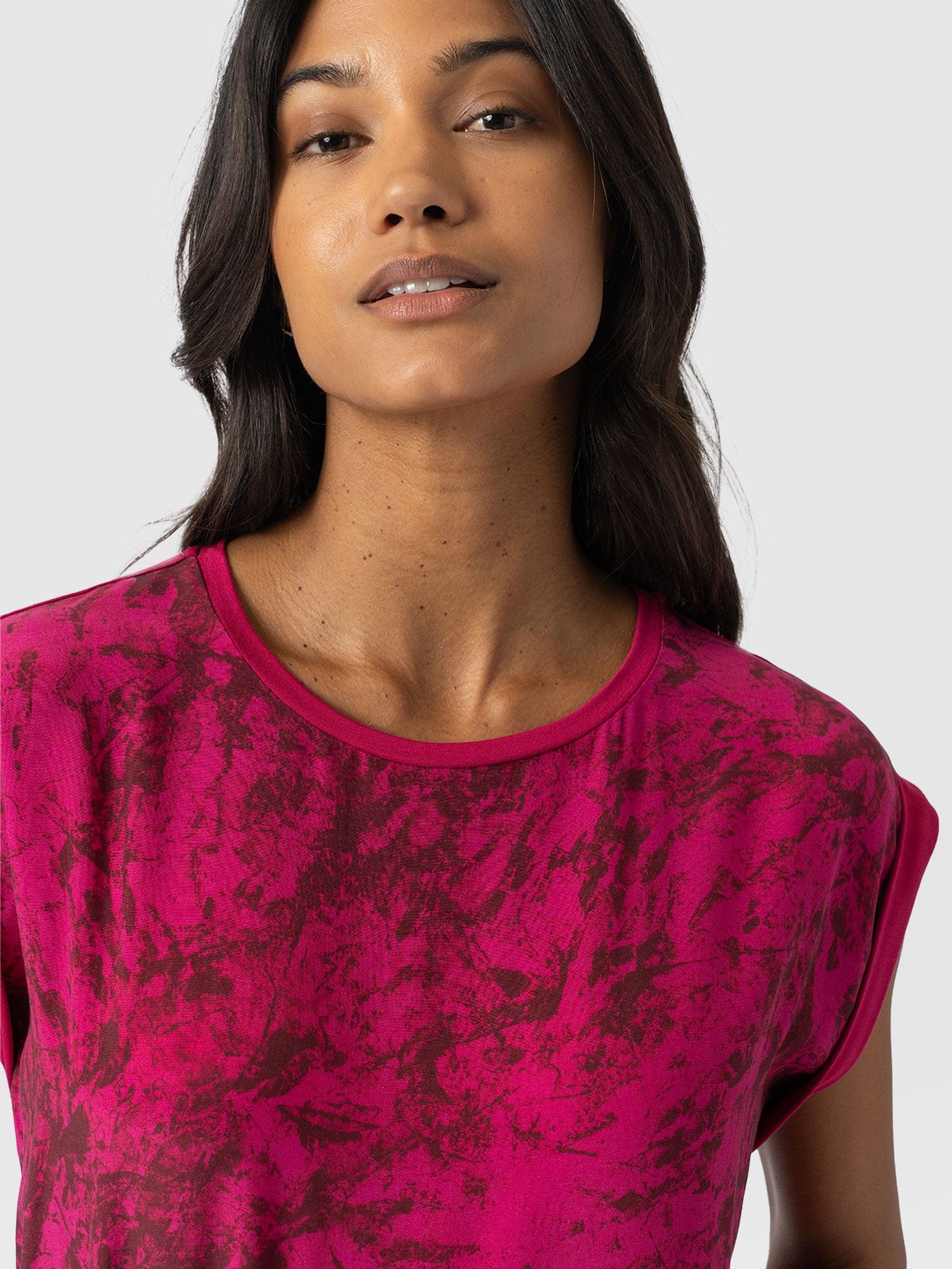 Turn Up Contrast Tee Pink Marble - Women's T-Shirts | Saint + Sofia® UK
