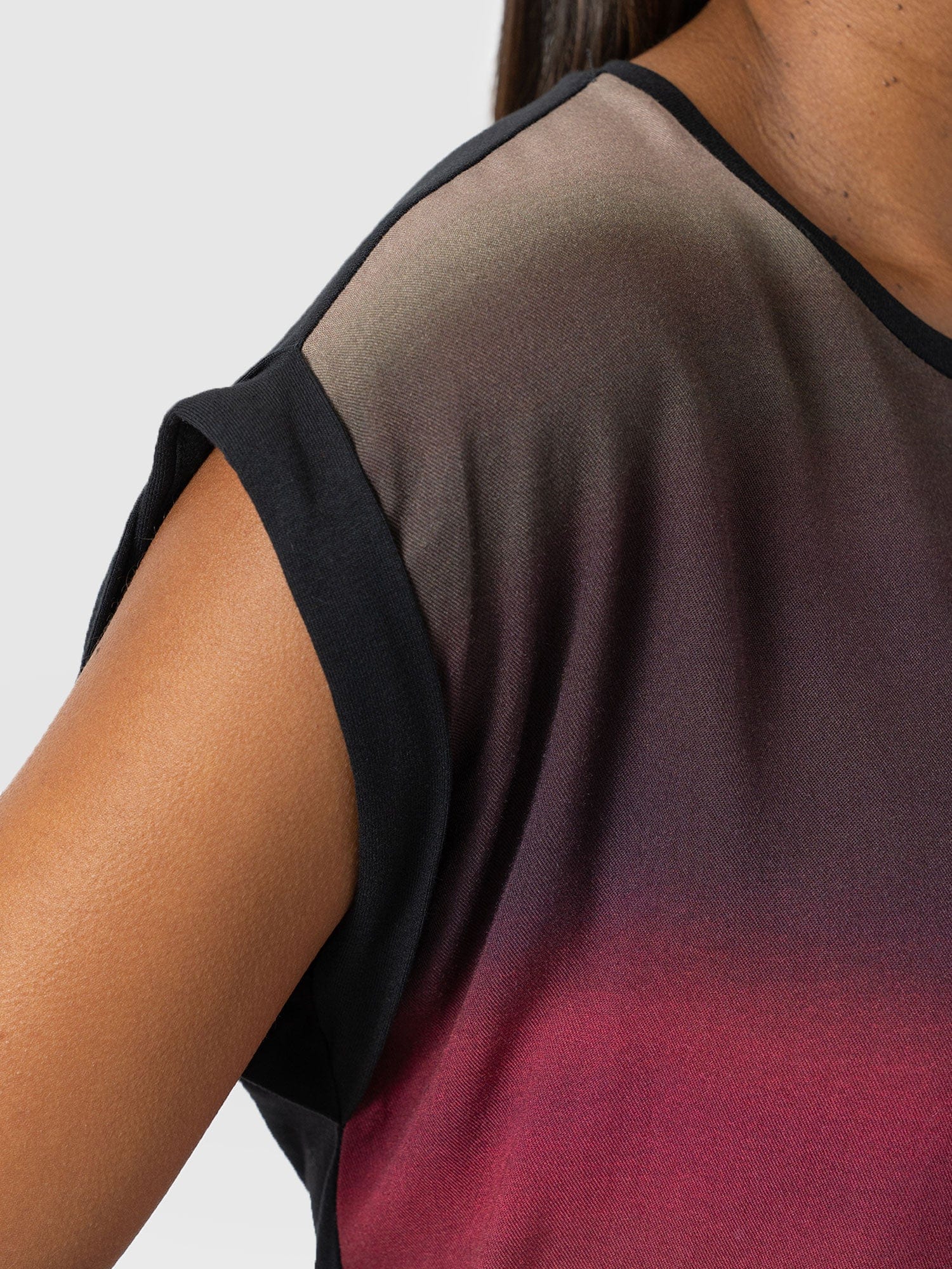 Turn Up Contrast Tee - Purple Gradient - Women's T-shirts | Saint + Sofia® UK