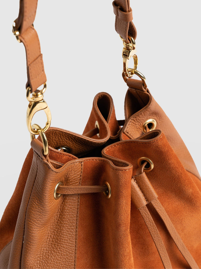 Brompton Bucket Bag - Brown Suede Pebble