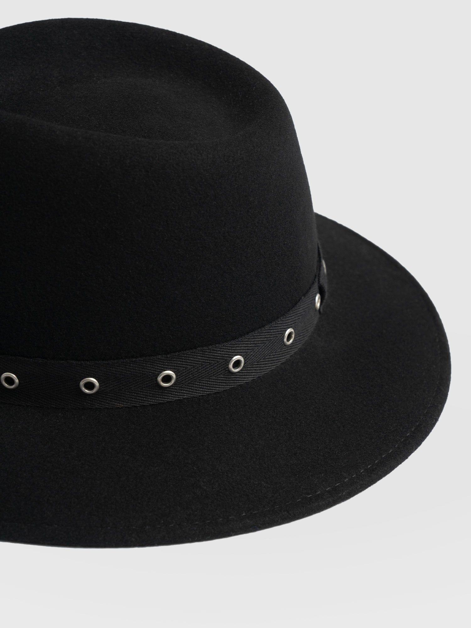 Ramona Studded Hat Black - Women's Hats | Saint + Sofia® UK